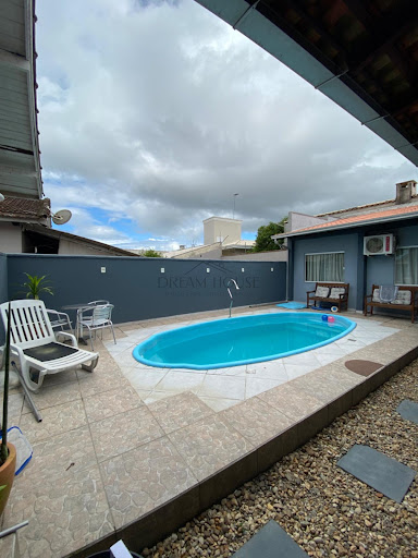 Casa à venda em Tijucas, Universitário, com 4 quartos - Dream House Negócios Imobiliarios